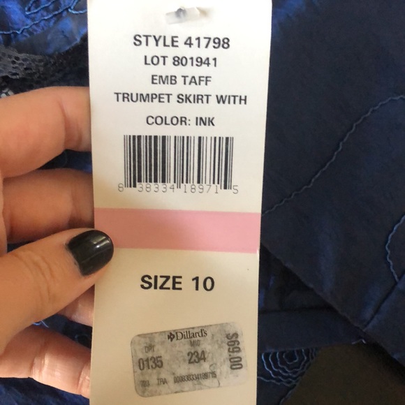 3 piece embroidered taffeta skirt, jacket & top - Picture 8 of 8